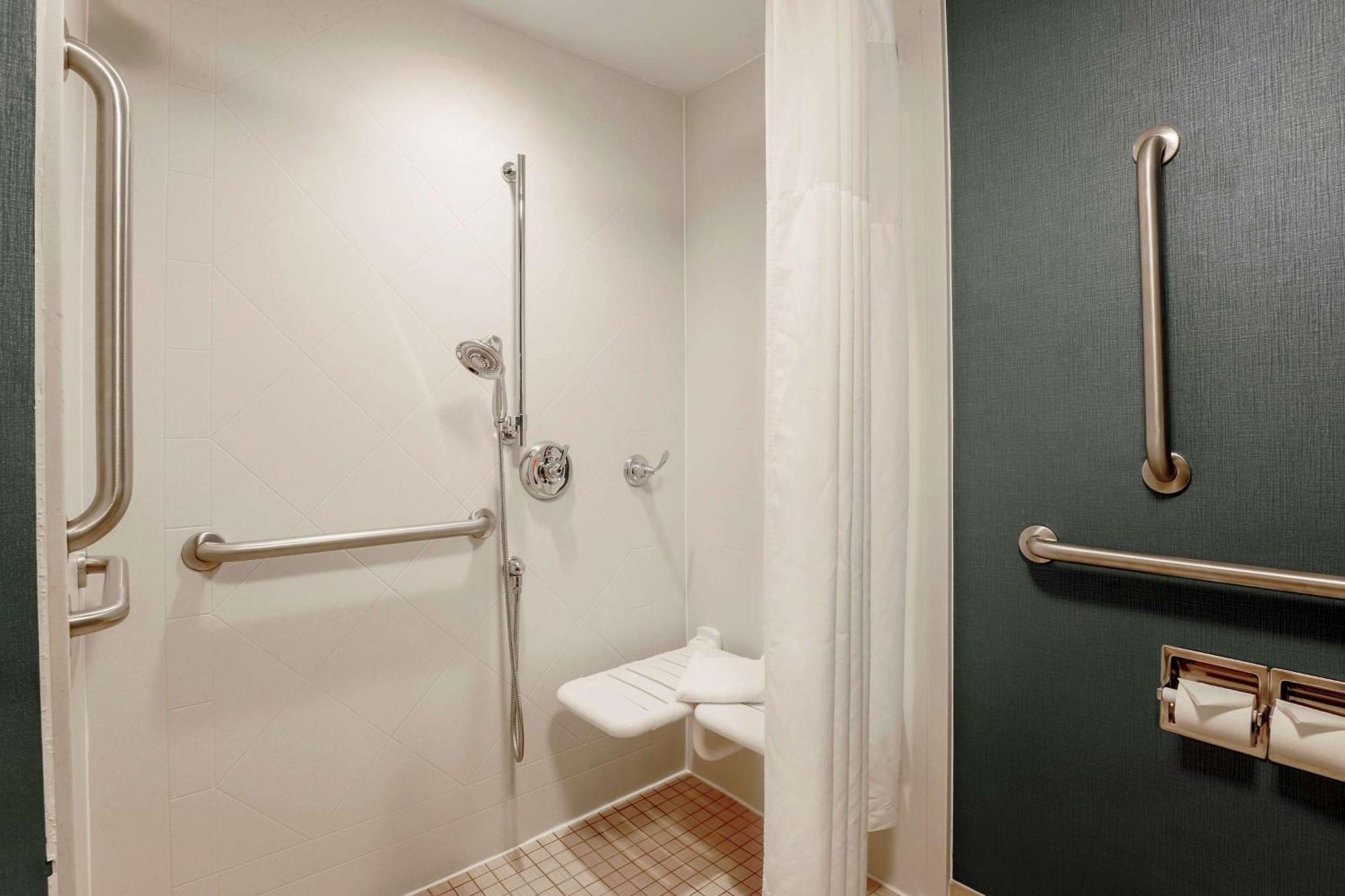 Hampton Inn Chicago-Midway Airport Bedford Park Exterior photo