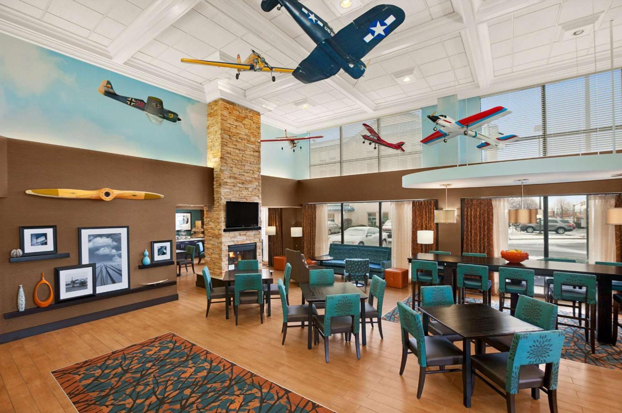 Hampton Inn Chicago-Midway Airport Bedford Park Exterior photo